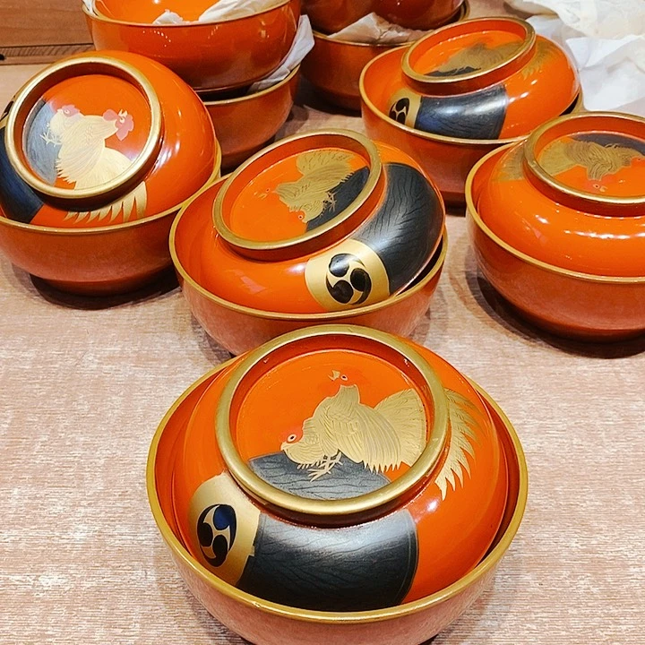 四海瓷器杂项如图所示虎