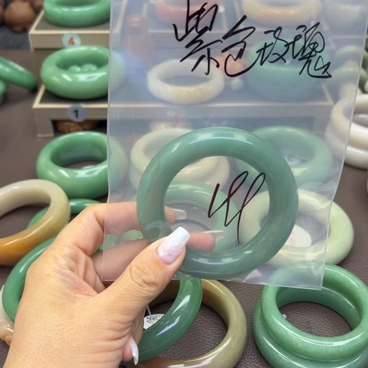 石英岩玉手镯未镶嵌紫***瑰