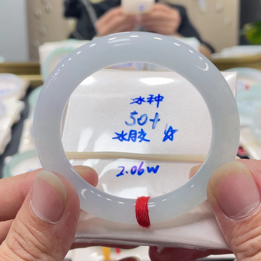 翡翠未镶嵌手镯翡翠手镯