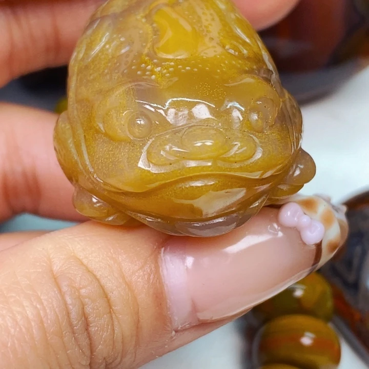 L***u玛瑙/玉髓未镶嵌战国红玛瑙