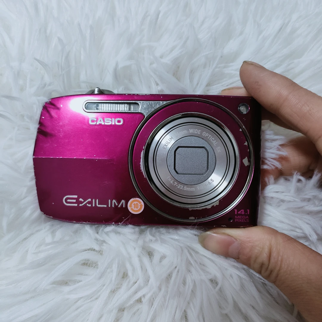 9新 Casio/卡西欧 EXz2300 1410万像素4倍光变配件齐全，No退换