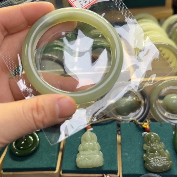 和田玉手镯未镶嵌54.9圈围0011