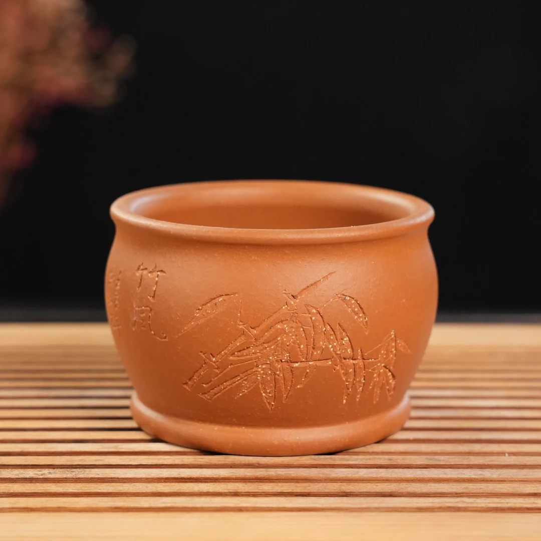 GS23-002   宜兴手工紫砂   刻绘黄段杯