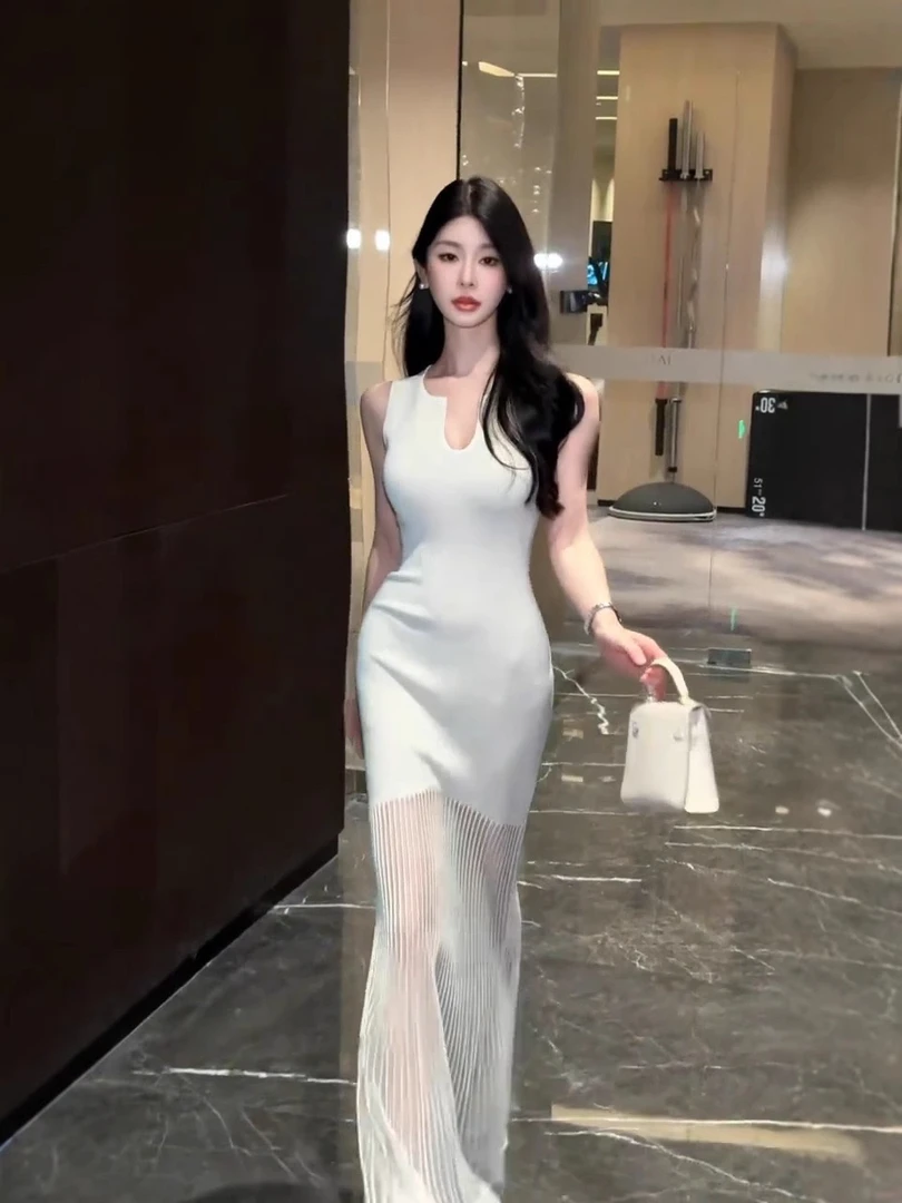 彩法式高级感千金风白色针织连衣裙女半透明鱼尾拼接收腰包臀裙