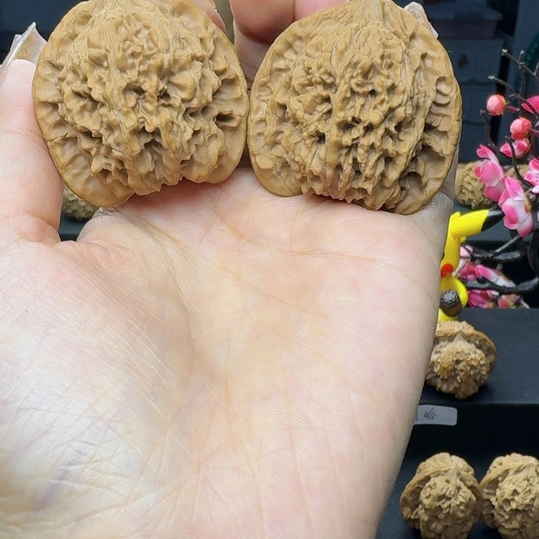 【闪购商品】桃核把件满天星文玩核桃