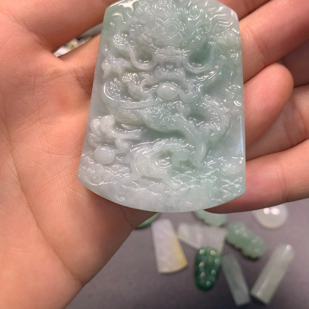 翡翠裸石翡翠首饰