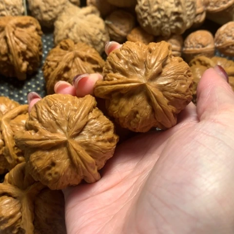 密***文玩核桃吊坠核桃