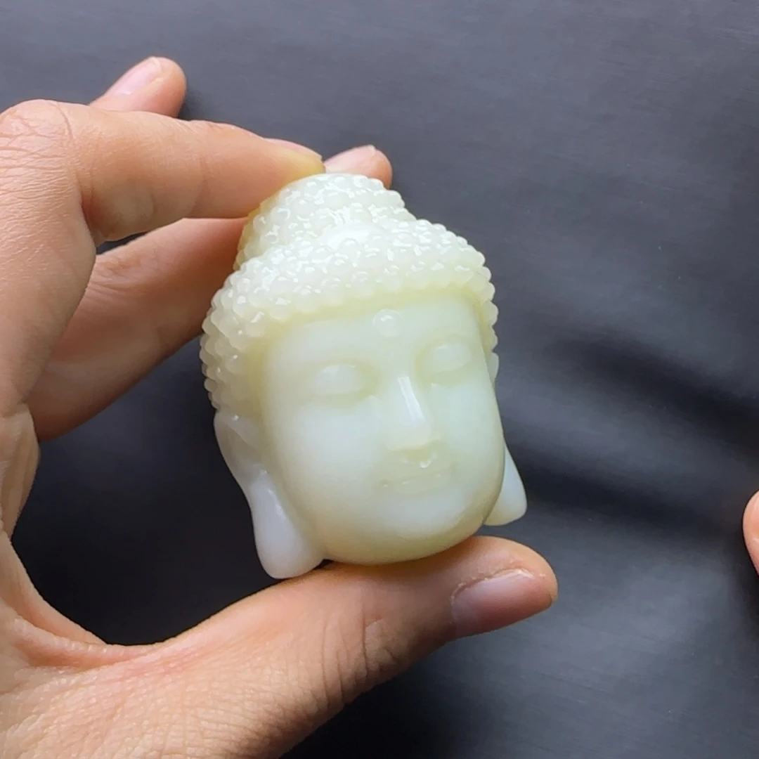 快***拥和田玉未镶嵌把件