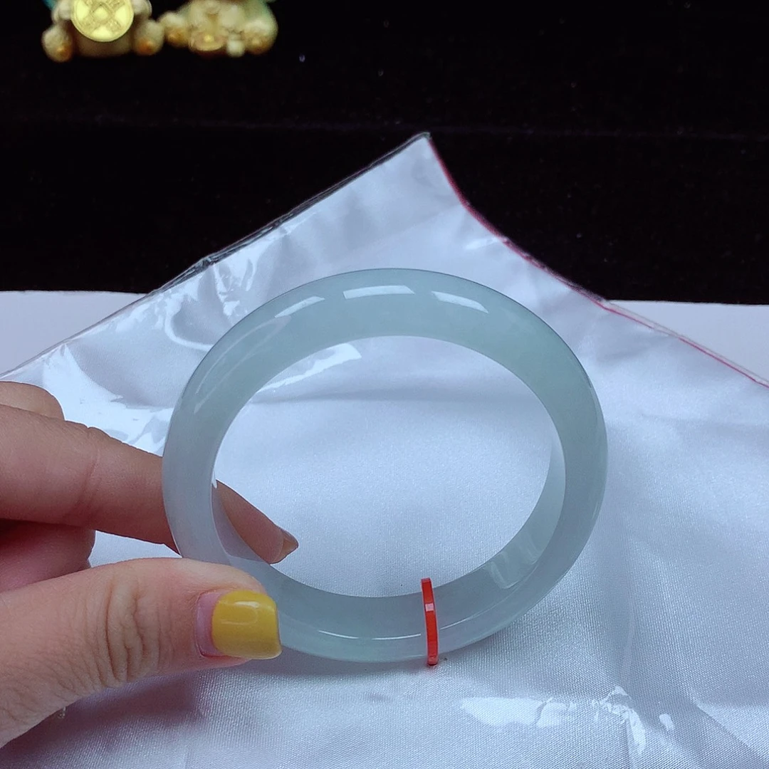 翡翠未镶嵌手镯圈口58