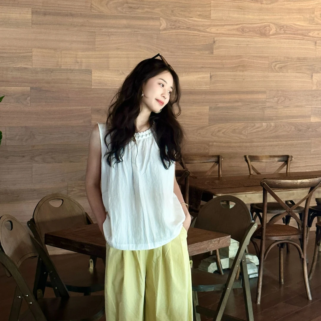 两色宽松后绑带无袖背心上衣（穿到130斤衣长60胸围106）