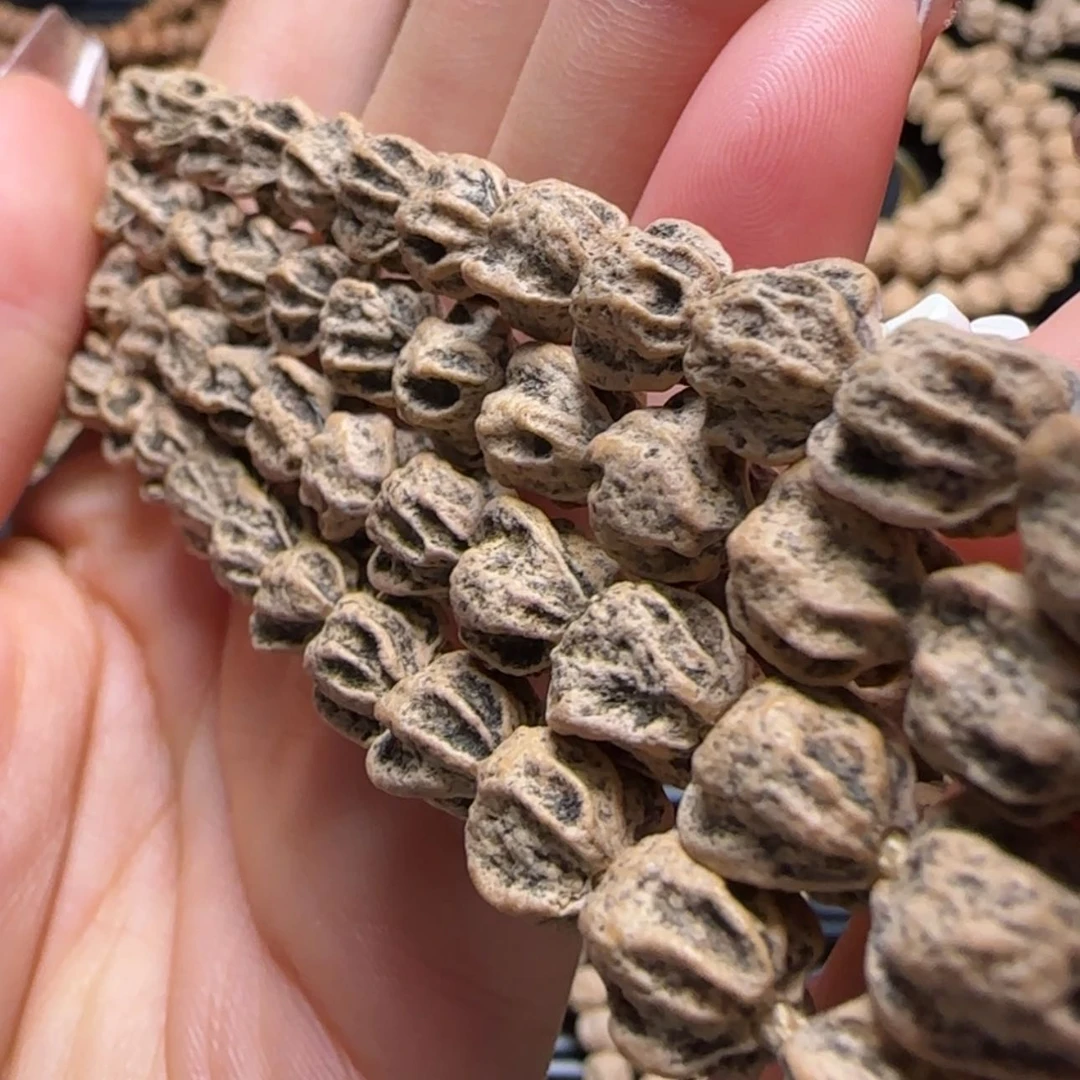 【闪购商品】柏香籽/百香籽吊坠骑****刀