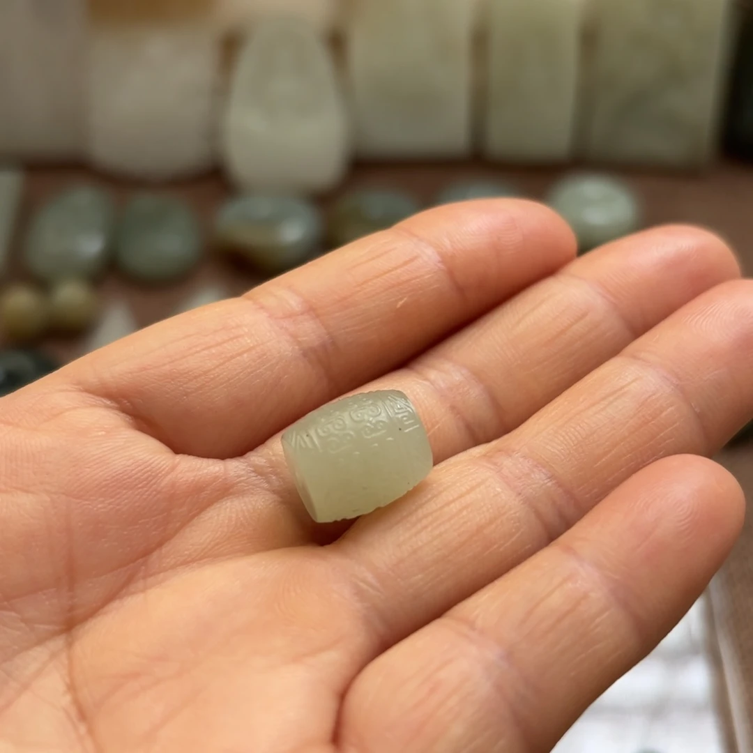 和田玉（糖玉）未镶嵌颈饰