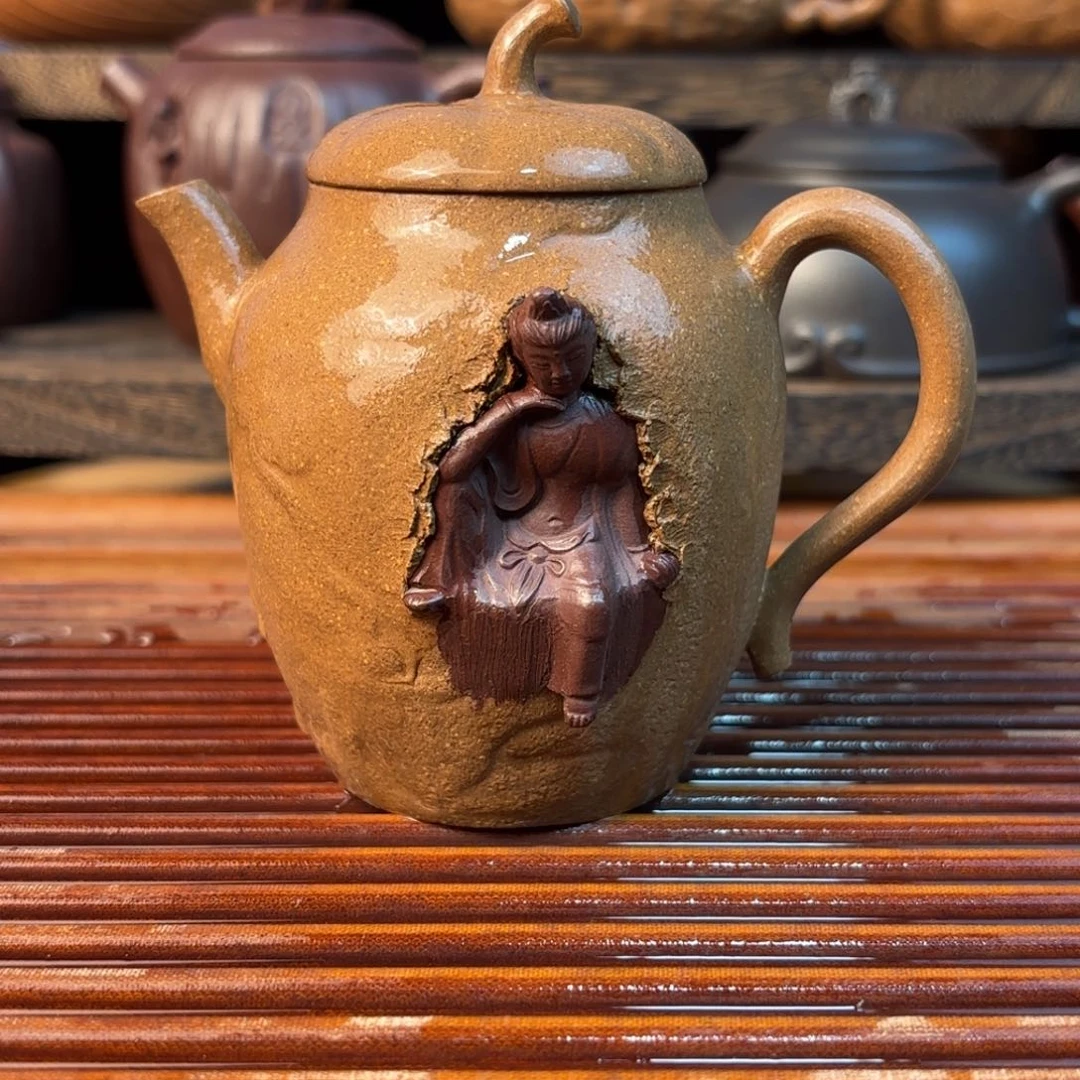 原矿老段泥190cc水月观音紫砂壶