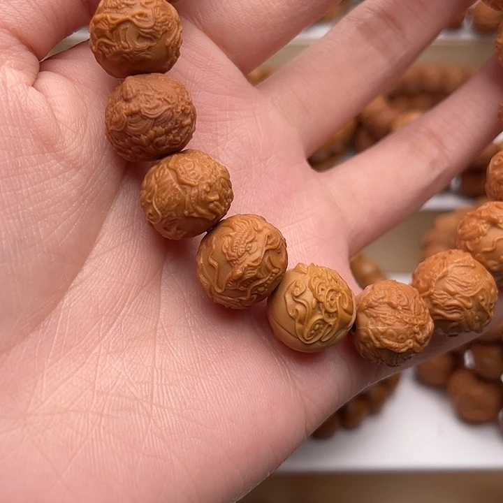 人***百猴头核桃吊坠漏眼款生肖龙