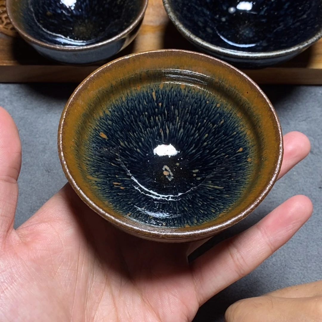 w***a茶盏春花秋月何时了