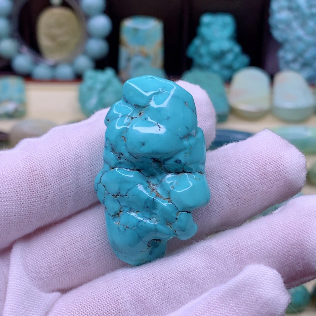 绿松石颈饰未镶嵌