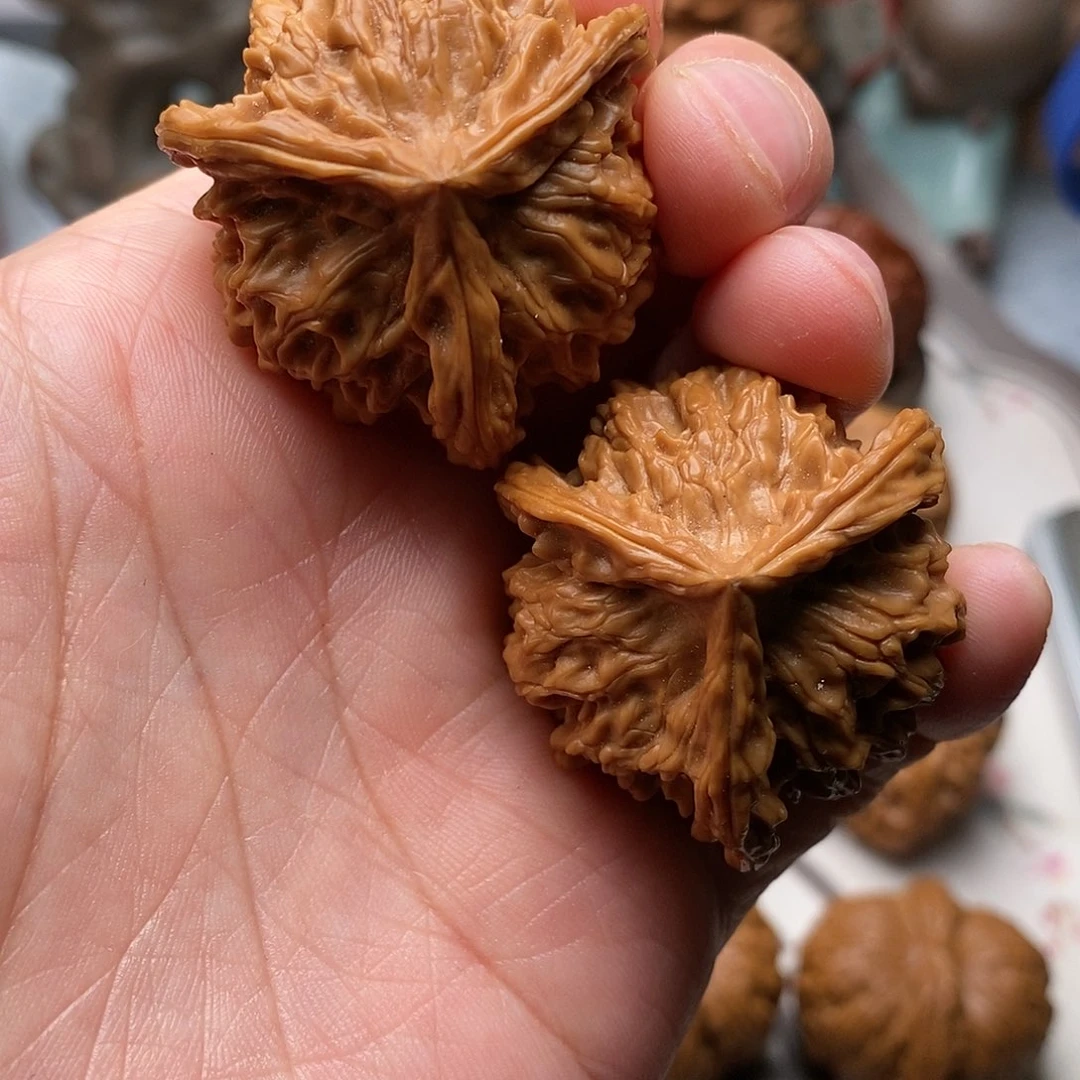 把件文玩核桃三棱