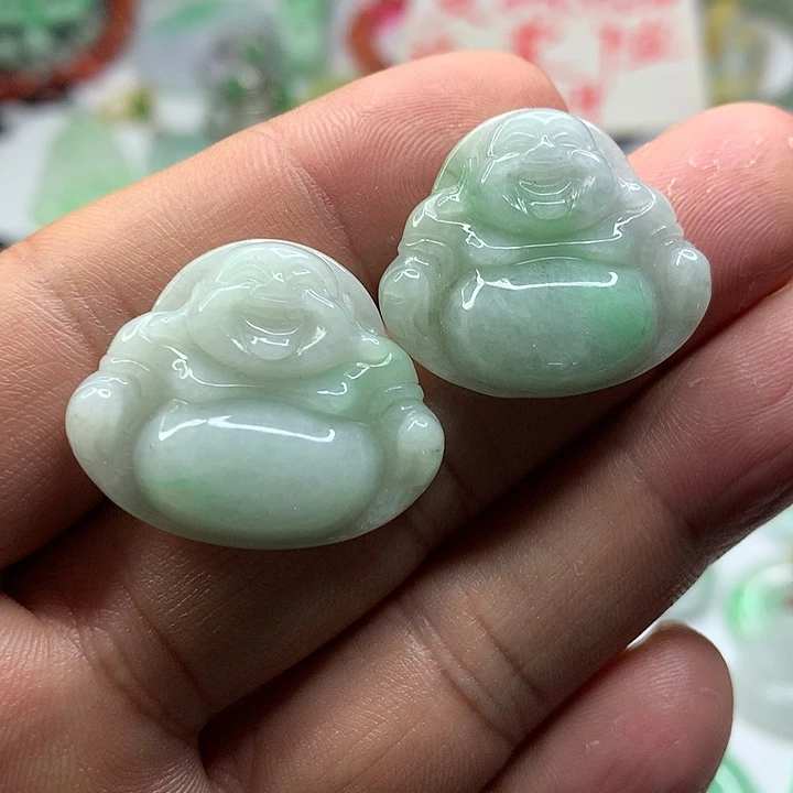 翡翠未镶嵌吊坠(赠链)多样性发货