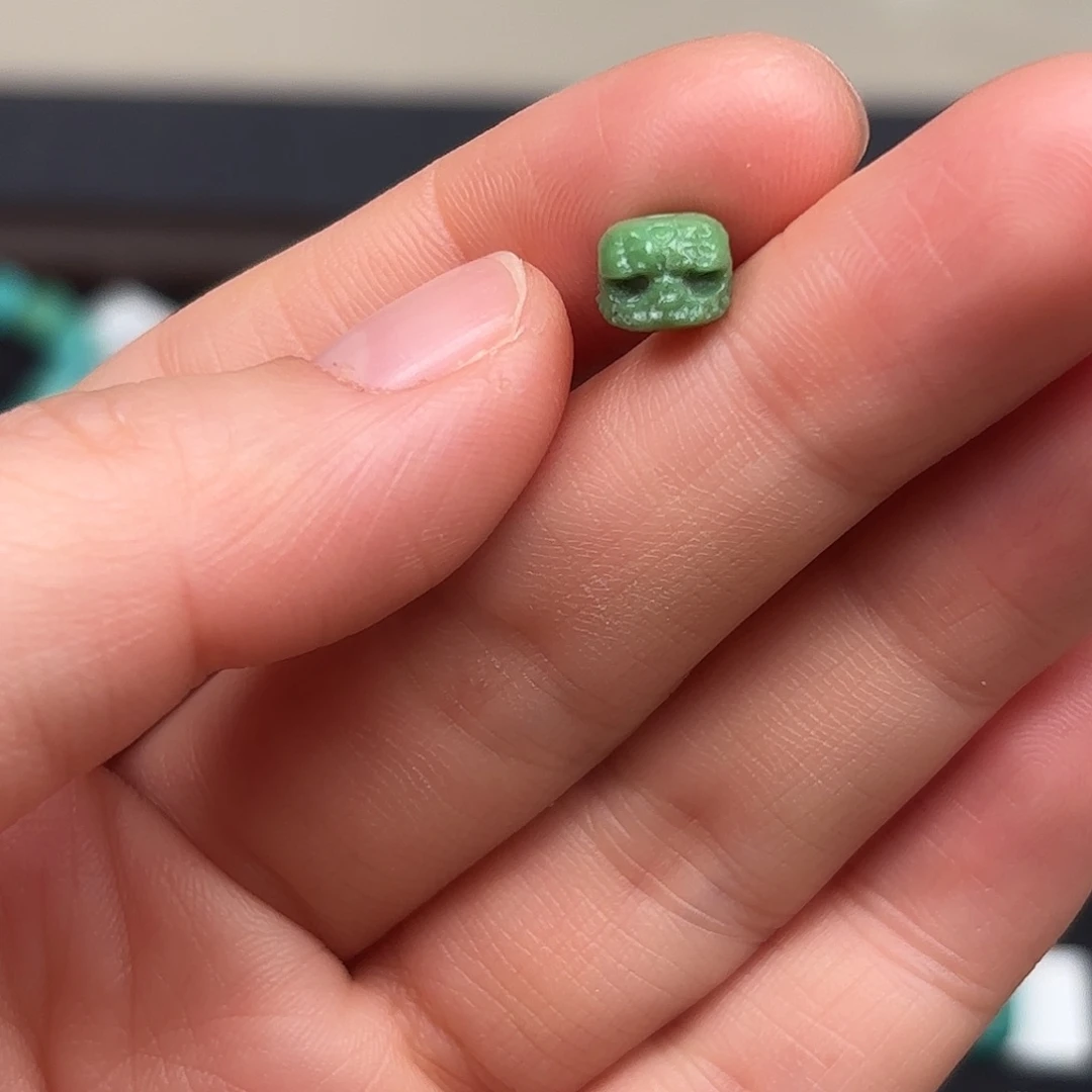 南红玛瑙未镶嵌珠宝奇石