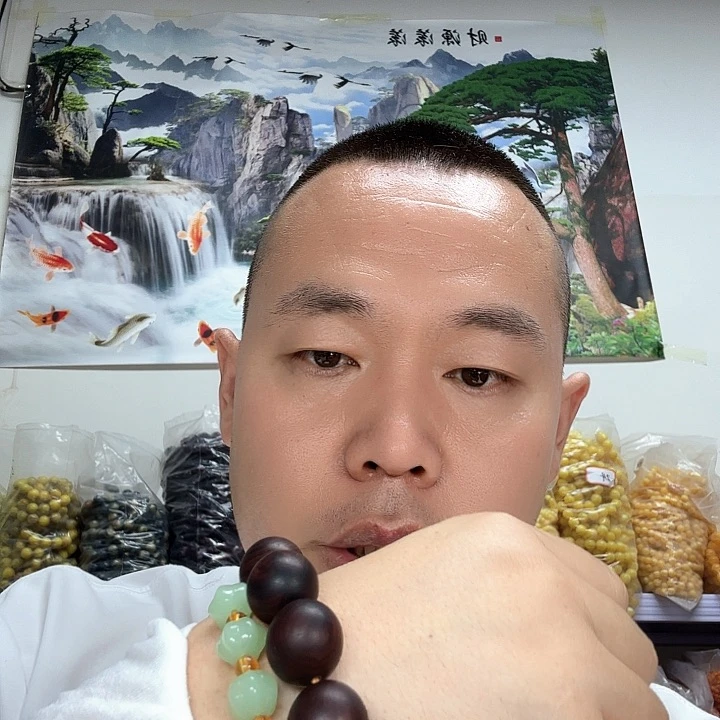 非洲紫檀（红花梨）68号鸭蛋手串，