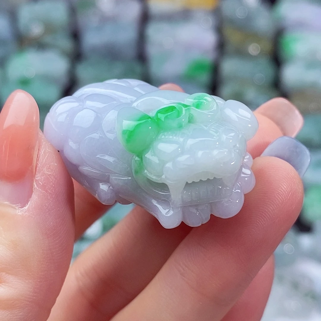 颈饰未镶嵌翡翠天然