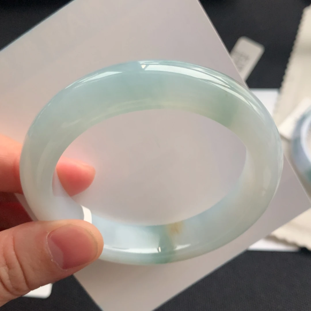 翡翠未镶嵌手镯分单