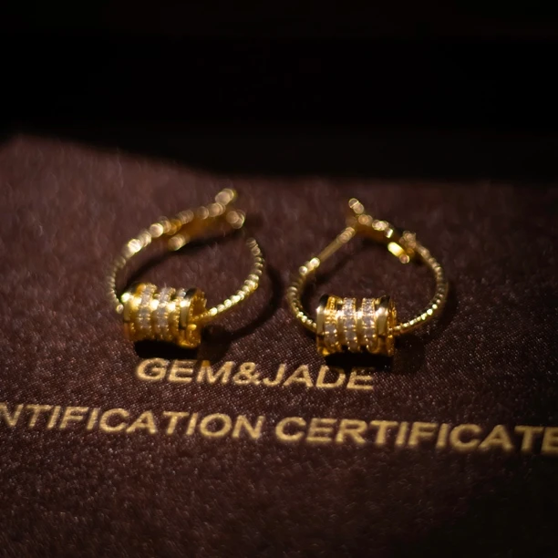 铜合金耳饰 【8493】周年珍藏英｜经典原标克拉款CrownFrett