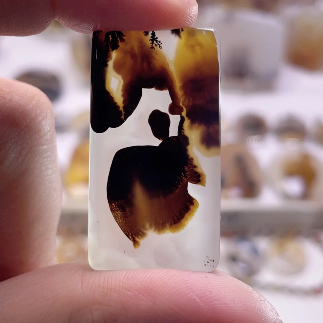 玛瑙/玉髓未镶嵌珠宝奇石