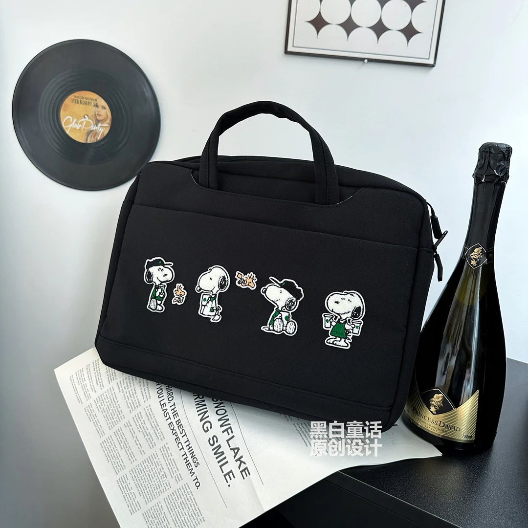 高颜值卡通漫画小狗贴布斜跨笔记本电脑包16英寸游戏本气囊大容量