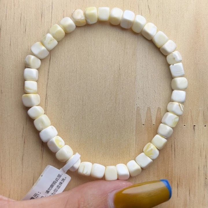 蜜蜡未镶嵌珠宝奇石161-天然蜜蜡瓷白满蜡精品微微瑕小方糖