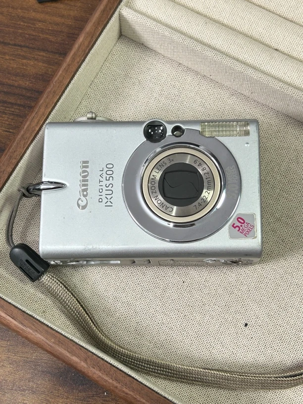9新 Canon/佳能 ixus500 银色 复古ccd数码相机