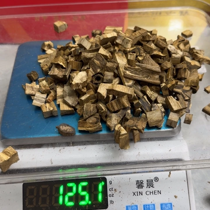 沉香沉香碎屑沉香绿绮楠40克