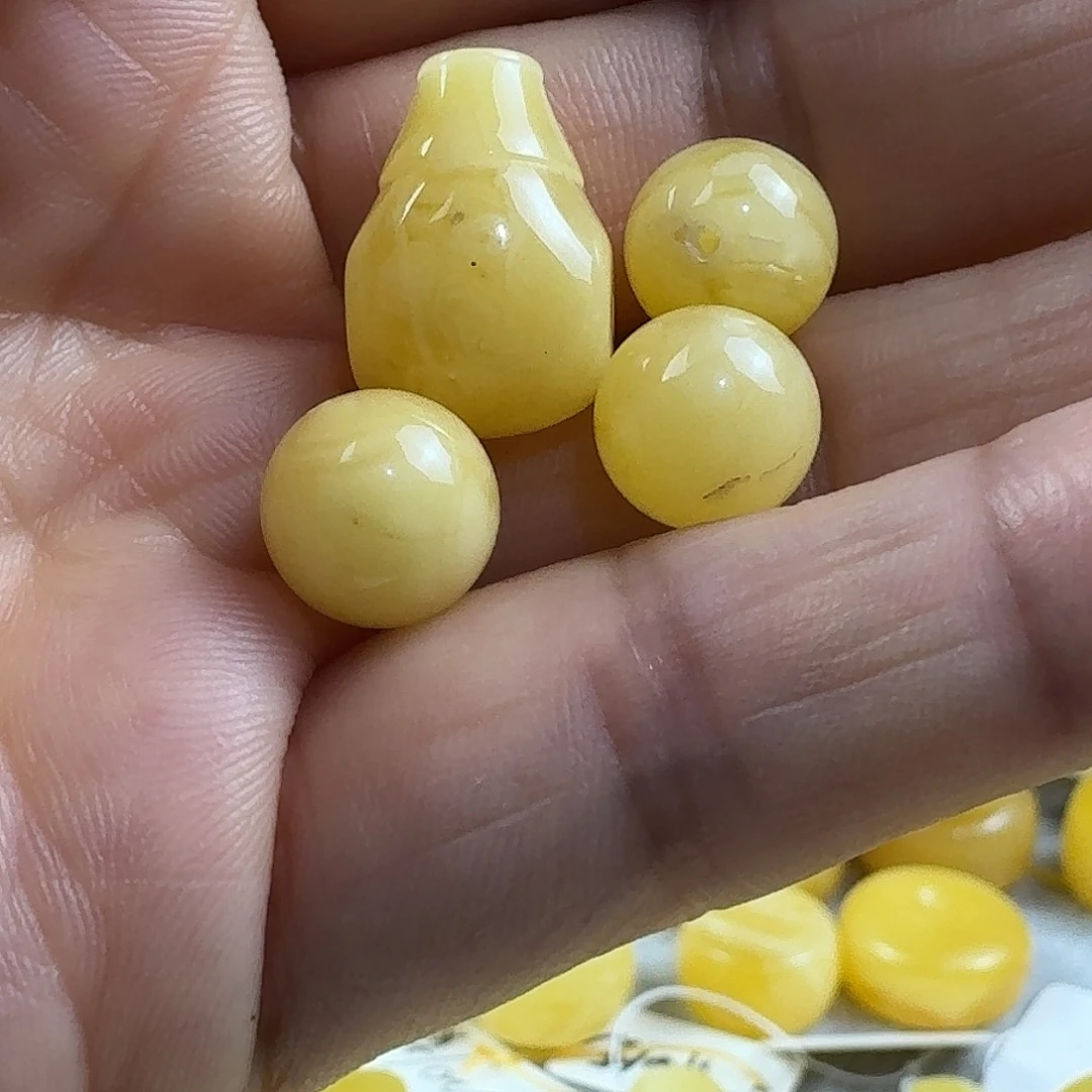 用***7裸石蜜蜡未镶嵌15杂