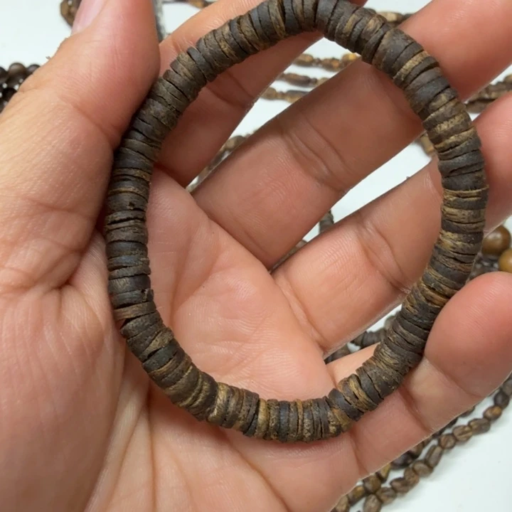 沉香碎屑沉香海南片片0.6大➕碎屑多样性发一