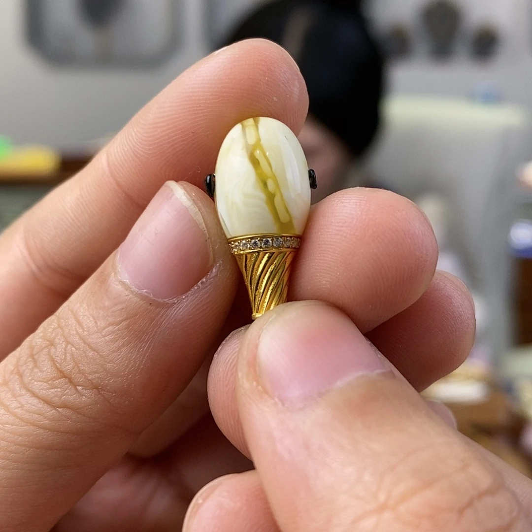 蜜蜡珠宝奇石未镶嵌蜜蜡三通