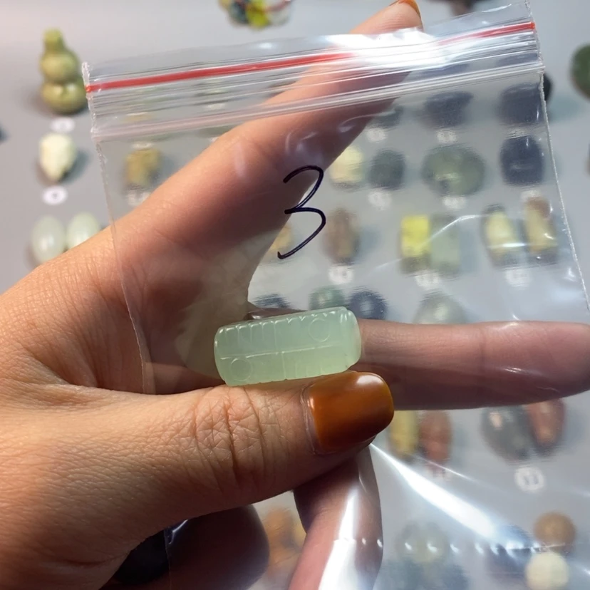 【闪购商品】蛇纹石玉吊坠(不含链)未镶嵌简**安