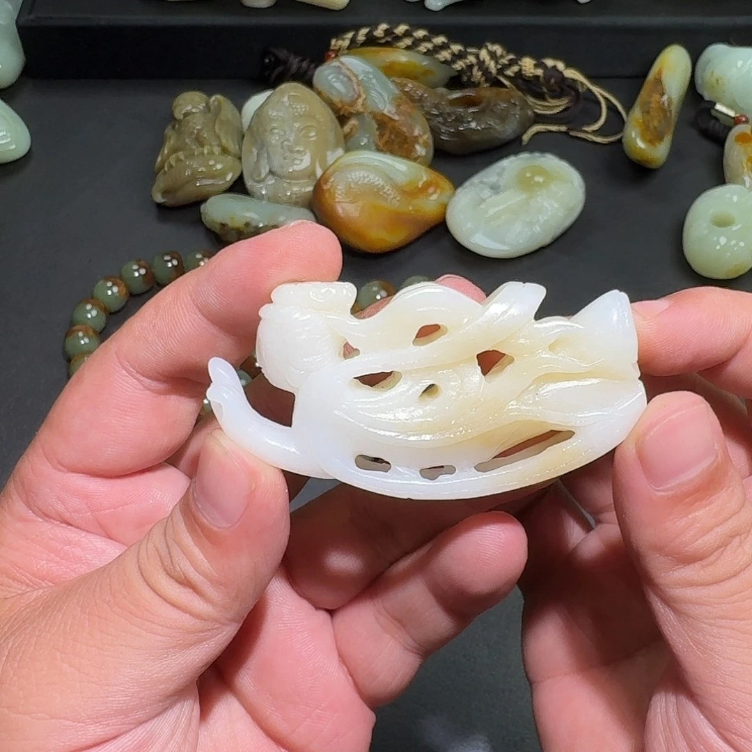 和田玉未镶嵌颈饰