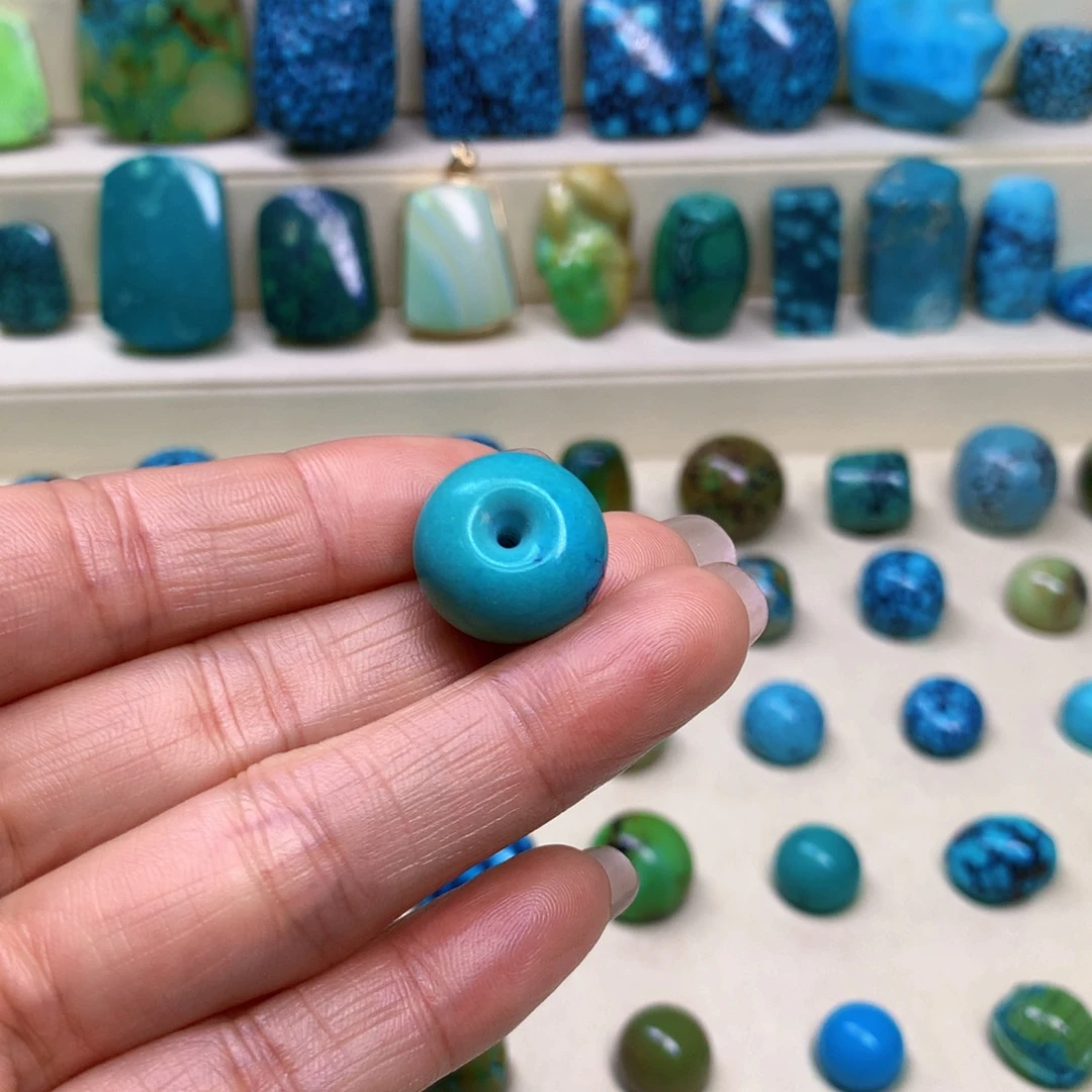 绿松石未镶嵌三彩随行