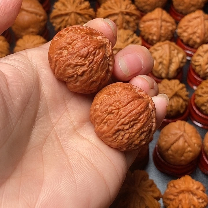 文玩核桃吊坠至尊宝