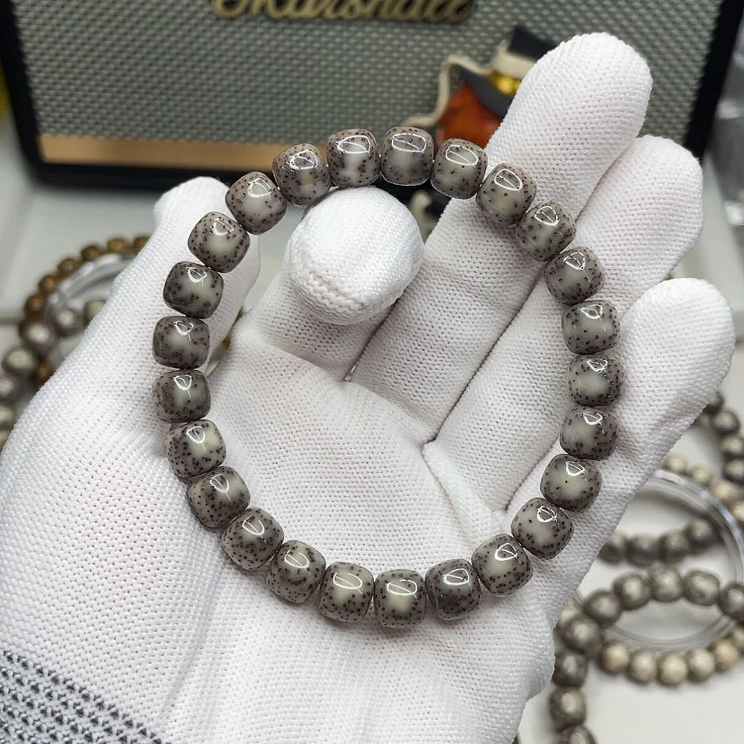 星月菩提手串9mm 黑冰糖双留白