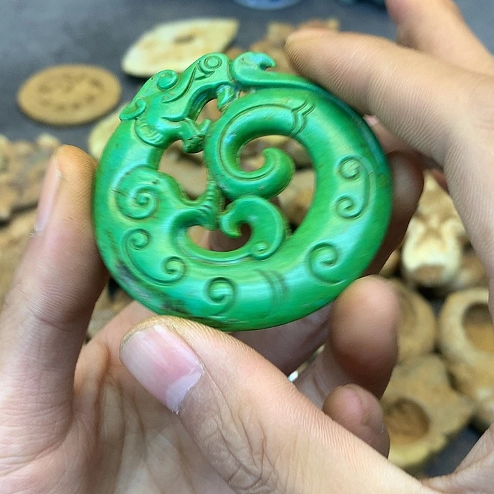 和田玉（糖玉）未镶嵌挂件