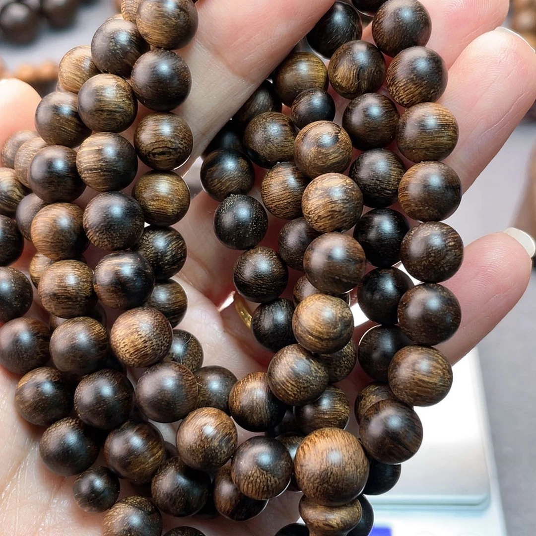 沉香手串白棋瘤疤0.8