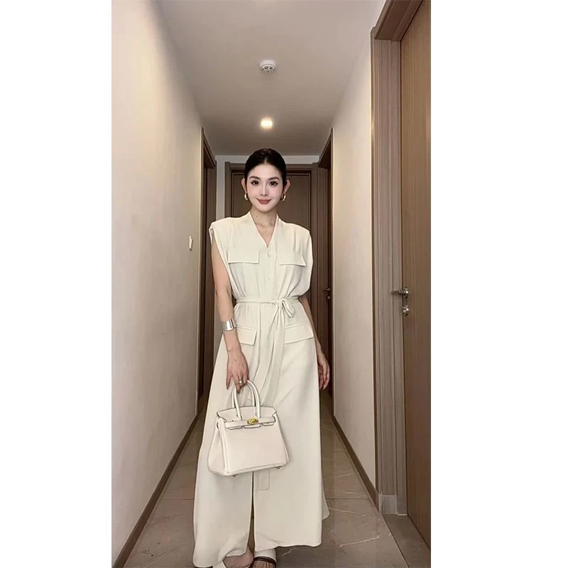 双口袋V领无袖单排扣系带收腰夏季新款女士连衣裙