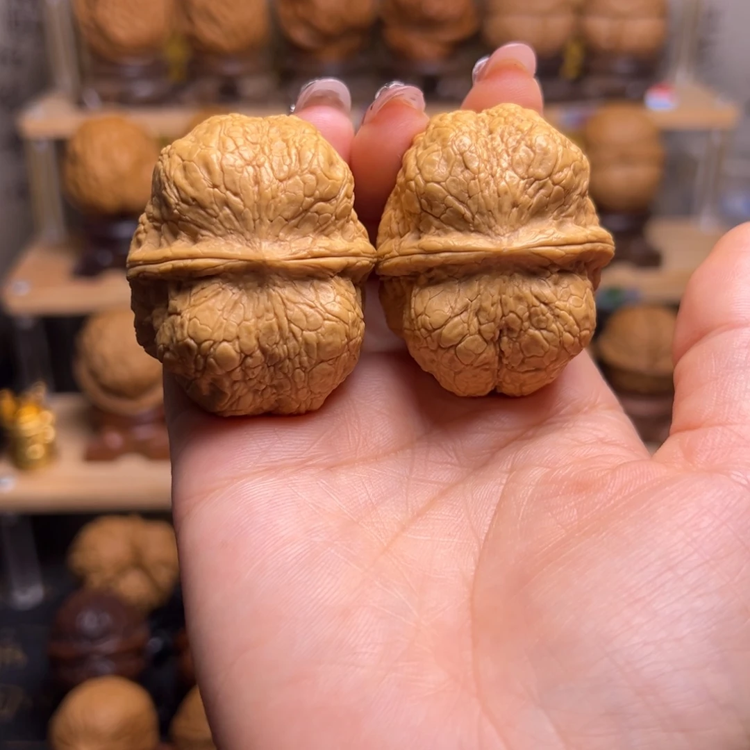 把件桃核方尊H29、45……