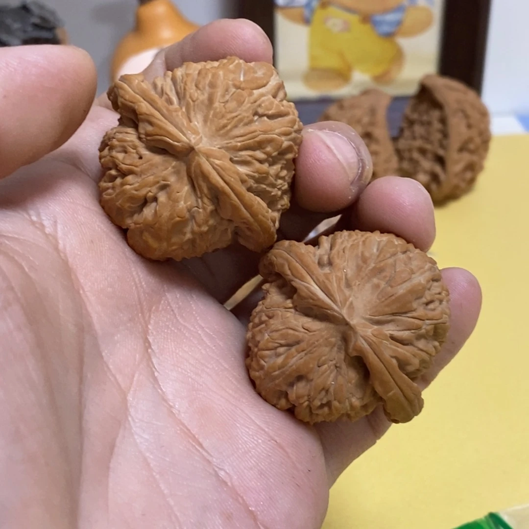 シ***灬吊坠文玩核桃38球白