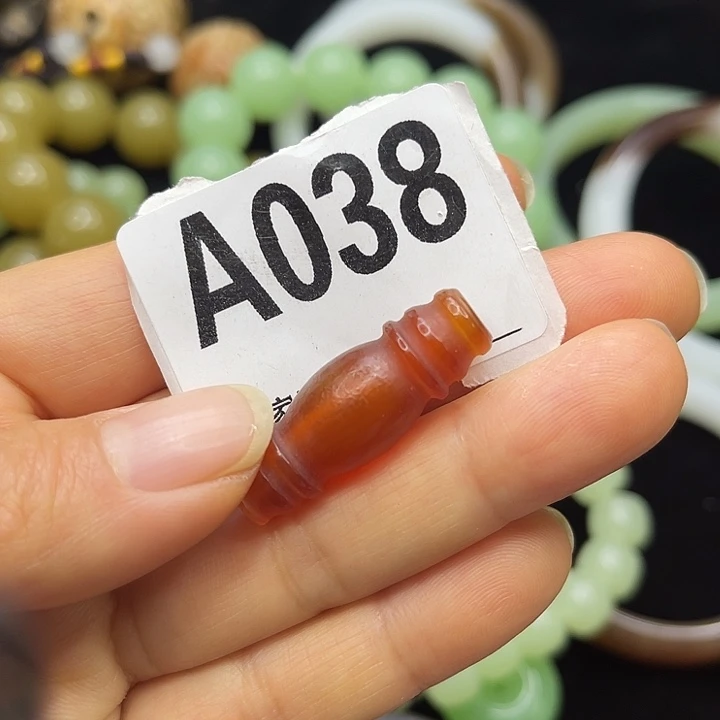 蛇纹石玉未镶嵌挂件