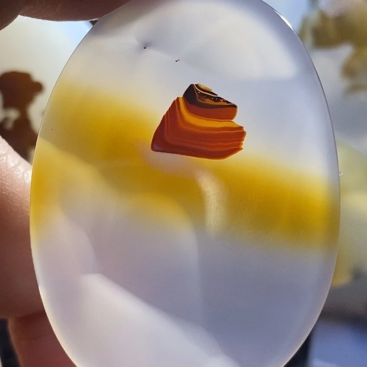 未镶嵌颈饰玛瑙/玉髓平*