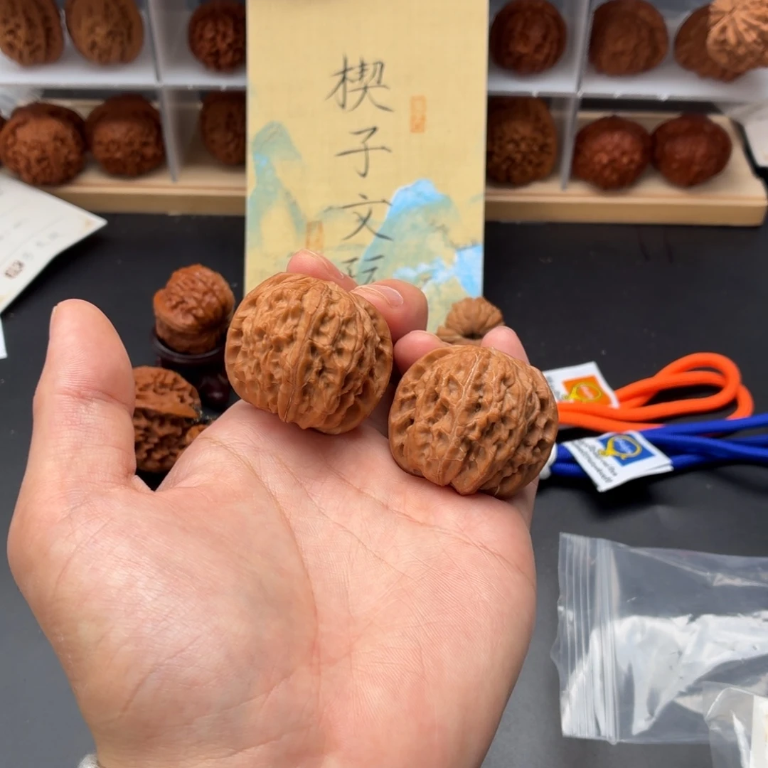 文玩核桃把件山地磨盘全品无修40（不沾药）