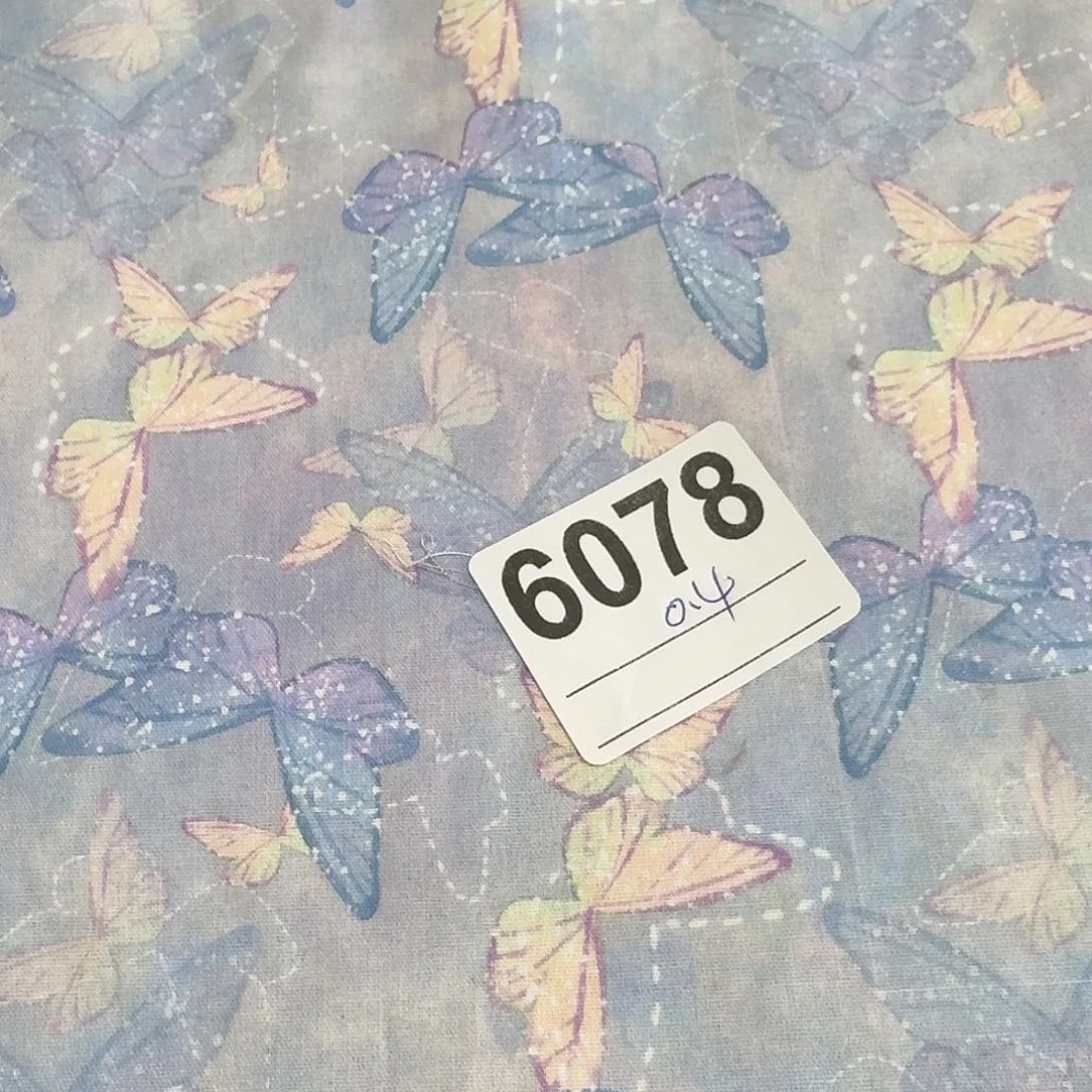 贝****g纯棉平布0.4米价X1.1米宽小块