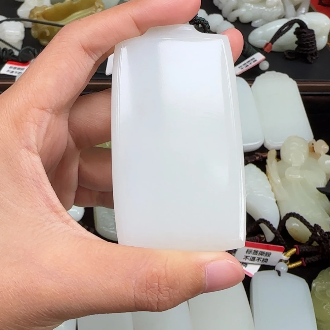 小***鱼和田玉未镶嵌挂件